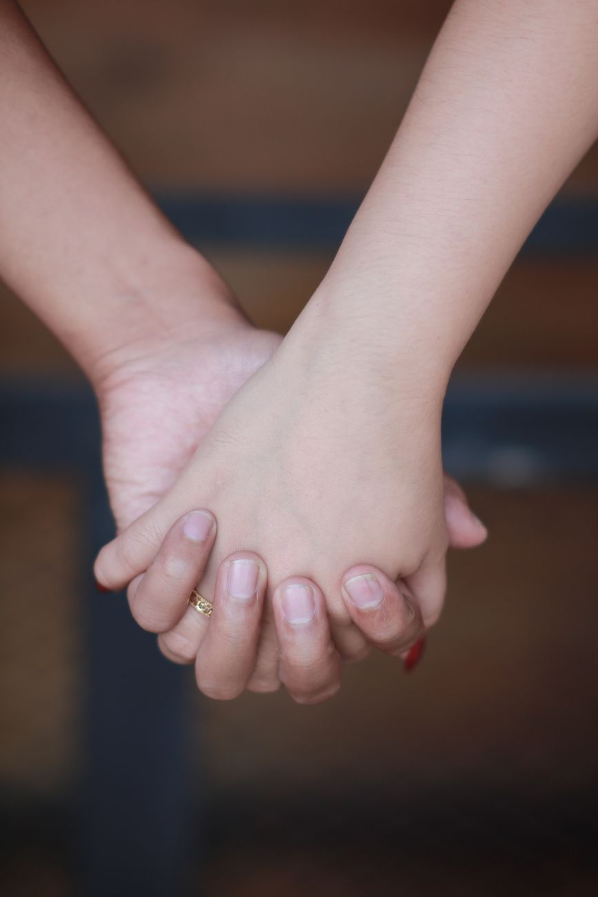 Casal abraçado